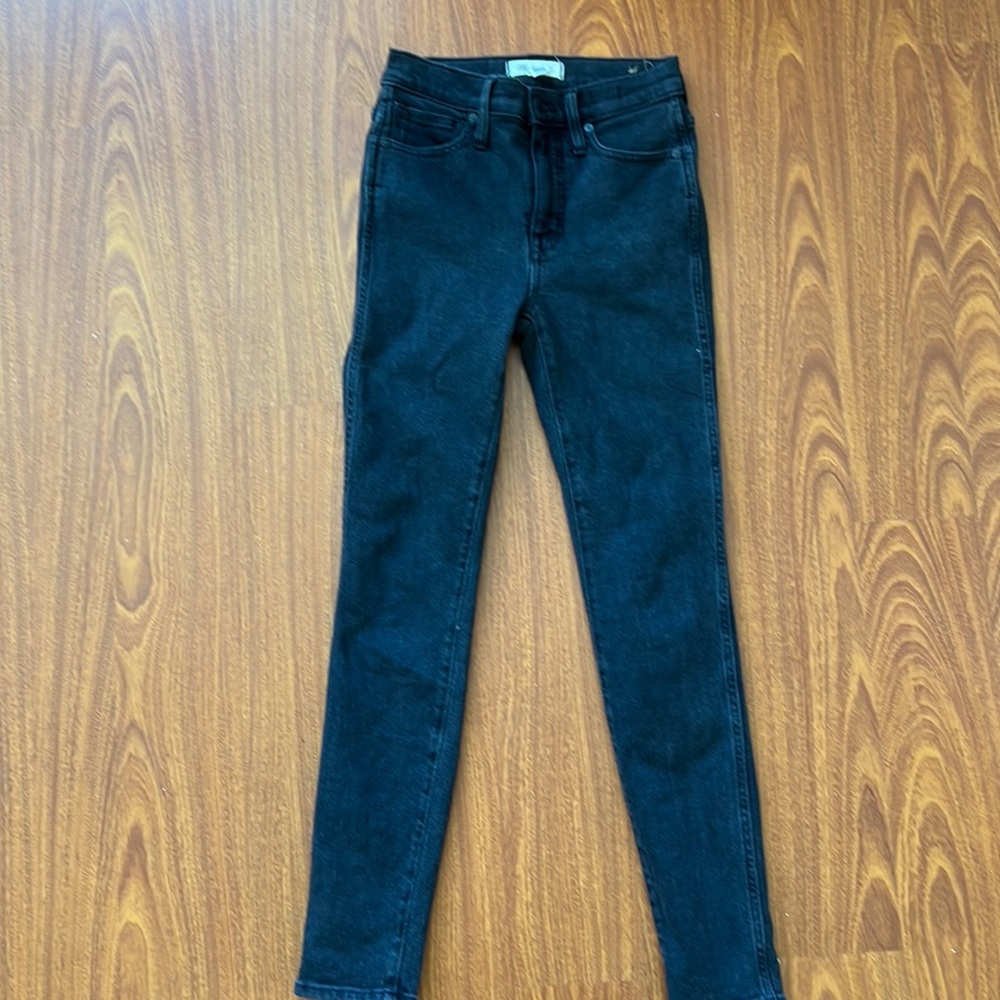 Madewell 10” High Rise Skinny size 25